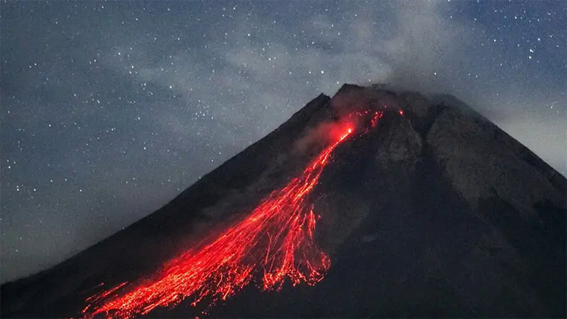Núi lửa Semeru tại Indonesia phun trào dữ dội