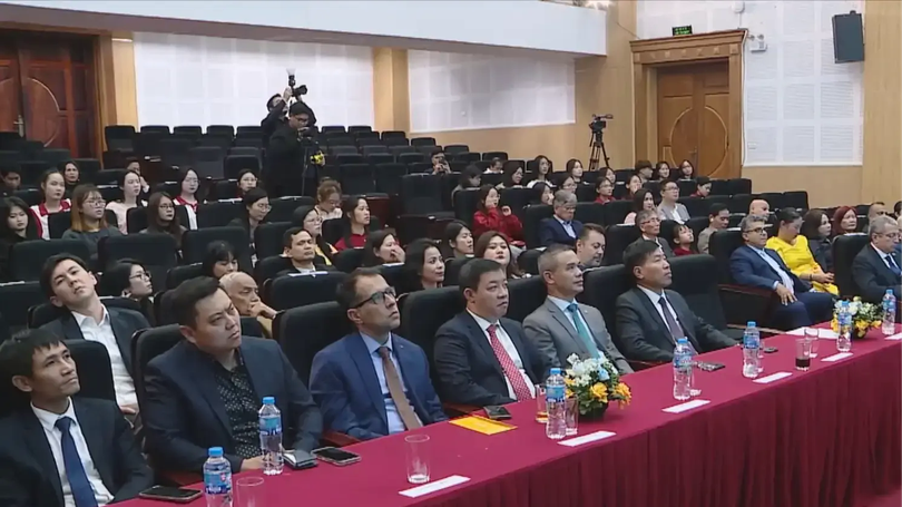 Kỷ niệm 35 năm Quốc khánh Cộng hòa Kazakhstan