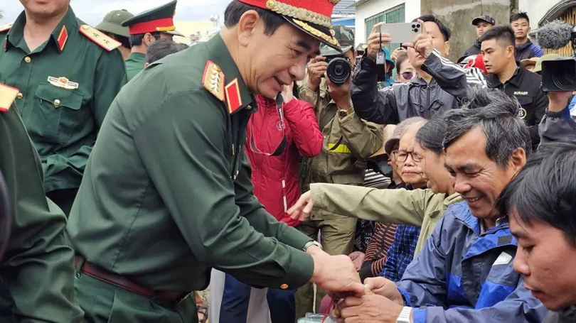 Tuyệt đối không để người dân nào bị thiếu thốn, cô lập