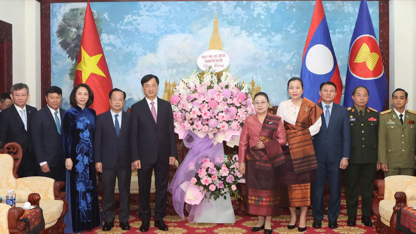 Lãnh đạo TP Hà Nội chúc mừng 50 năm Quốc khánh CHDCND Lào