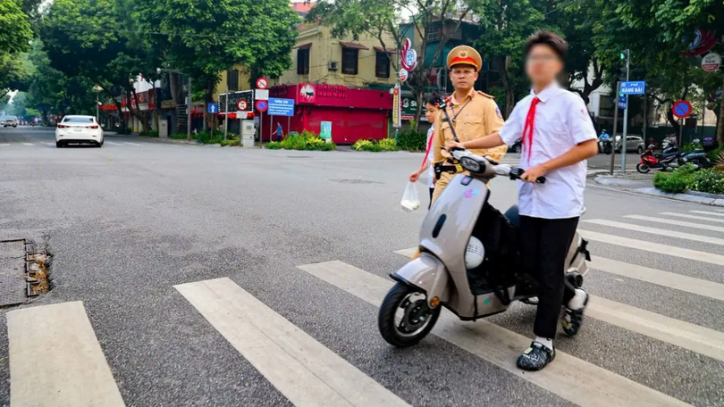 Hơn 3.100 vi phạm giao thông trong tháng 11/2025