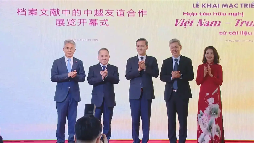 Tình hữu nghị Việt-Trung từ tài liệu lưu trữ