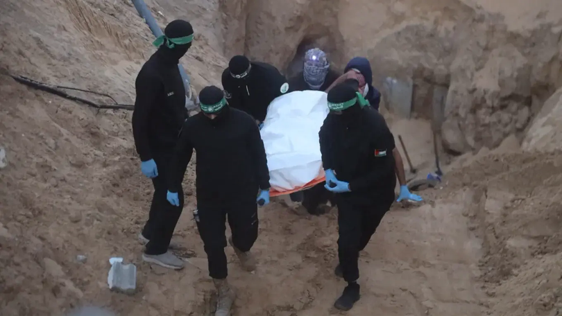 Hamas trao trả thi thể ba con tin Israel