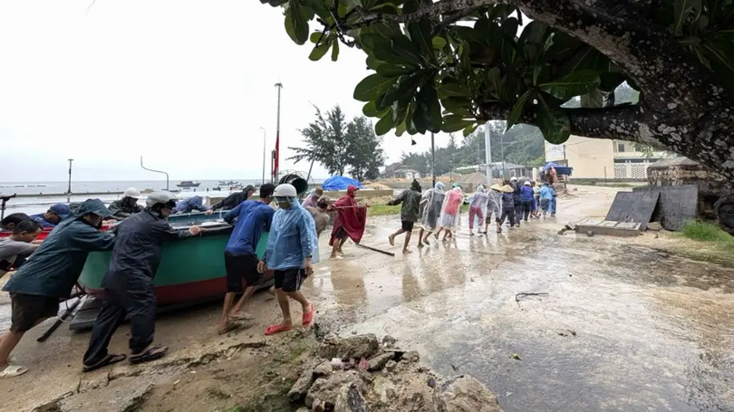 Quảng Ngãi, Gia Lai hoàn thành sơ tán dân tránh bão số 13