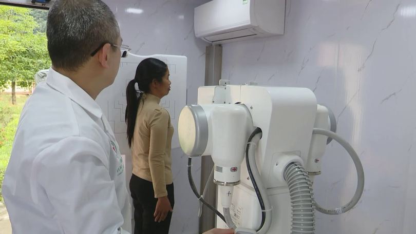 Khám, cấp phát thuốc miễn phí cho người dân Cao Bằng