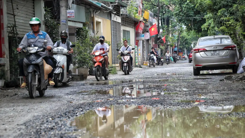 Tạm cấm ô tô lưu thông ban đêm trên đường Thanh Bình