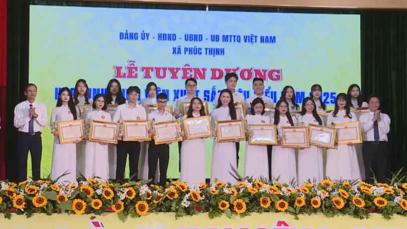 Xã Phúc Thịnh tuyên dương 166 em học sinh giỏi