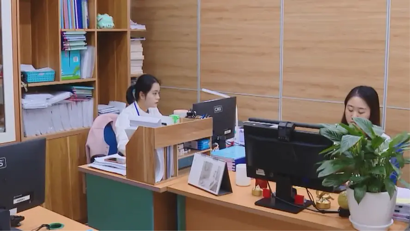 Công chức mong sớm tăng lương cơ sở