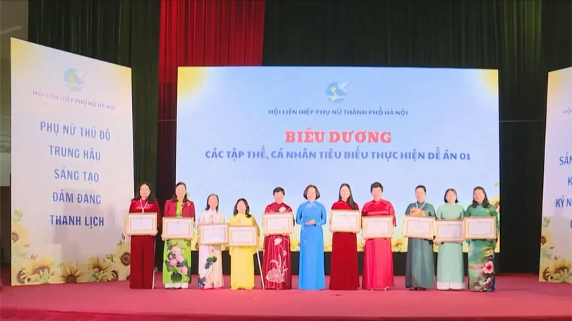 Biểu dương các điển hình tạo việc làm cho lao động nữ