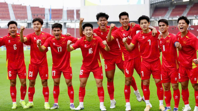 ĐT bóng đá nam, nữ Việt Nam nhận thưởng 'nóng' 1,3 tỷ đồng