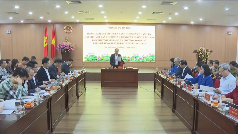Hà Nội: Sớm giải quyết ùn tắc giao thông, trật tự đô thị