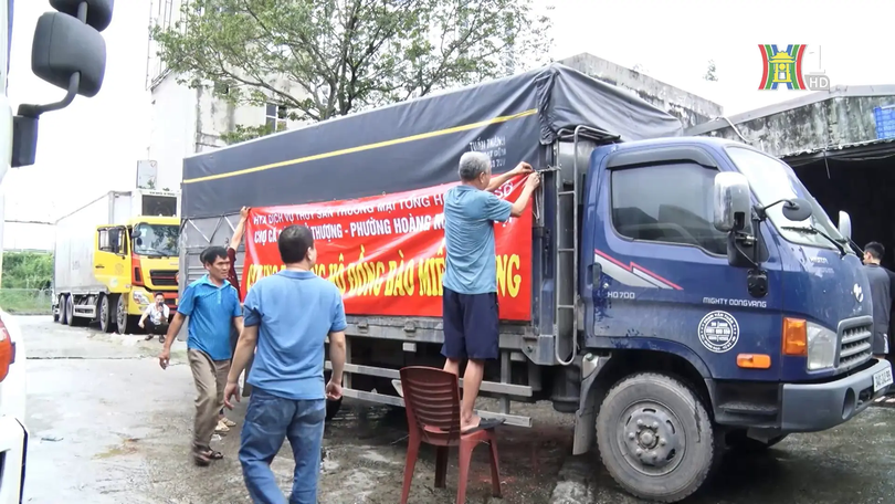 Tiểu thương Hà Nội hướng về miền Trung ruột thịt | Người tốt quanh ta | 14/12/2025