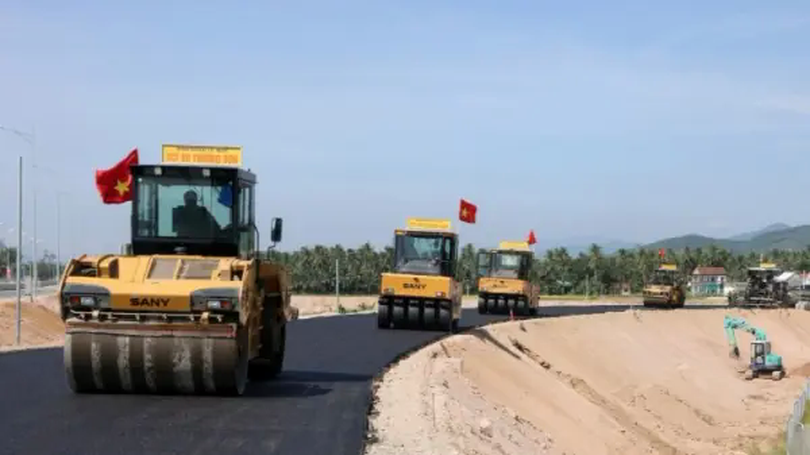 Quyết liệt giải ngân 100% vốn đầu tư công 2025