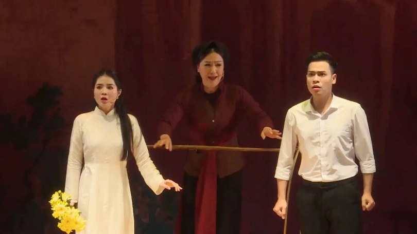 Tôn vinh người Hà Nội qua vở chèo 'Người hát ả đào'