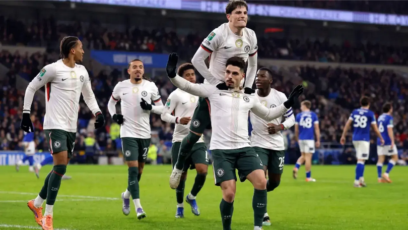 Chelsea và Barcelona thẳng tiến ở các cúp Quốc gia