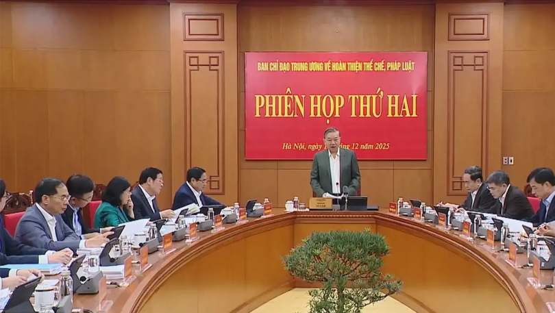 Hoàn thiện pháp lý, mở đường phát triển đất nước