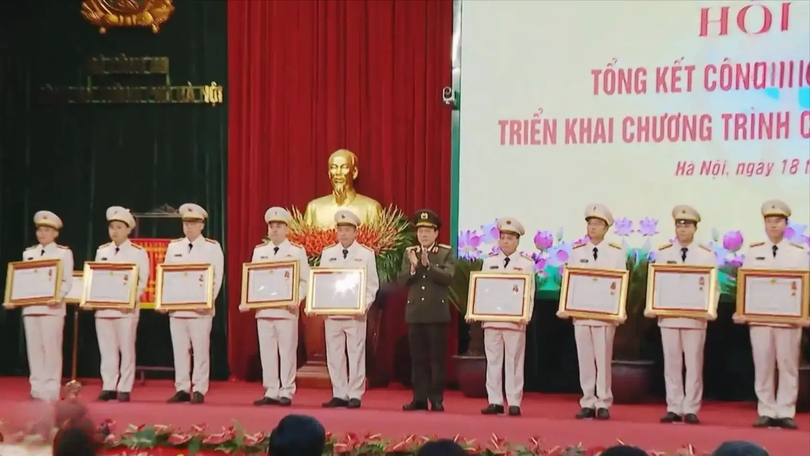 Công an Thủ đô gương mẫu đi đầu, tiên phong đổi mới