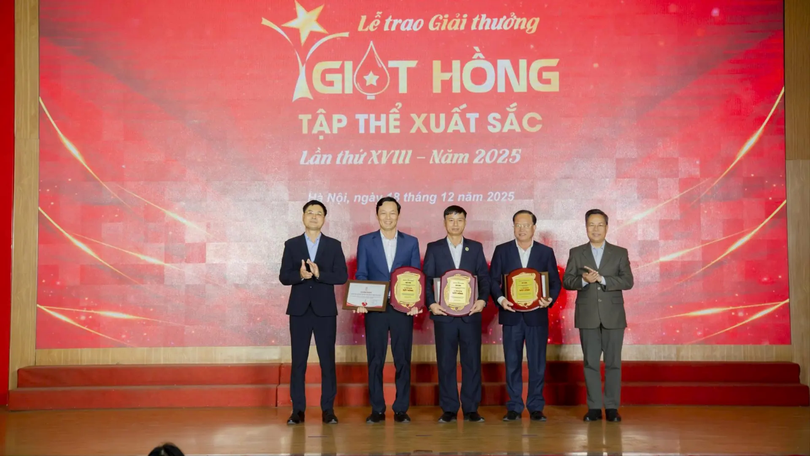 Trao giải Giọt hồng nhân ái
