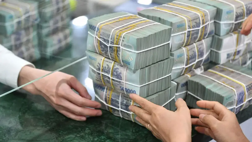 Thu ngân sách đạt 2,47 triệu tỷ đồng, vượt 25% dự toán