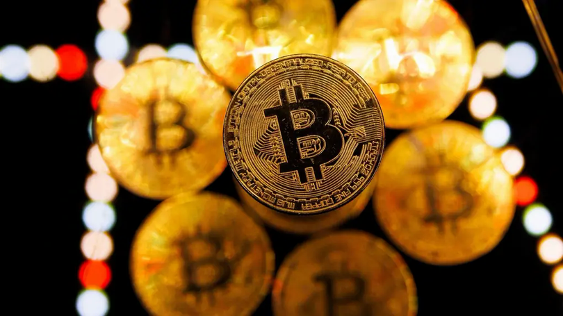 Bitcoin lao dốc, thị trường 'bốc hơi' gần 1 tỷ USD