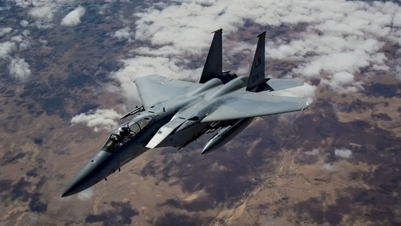 Mỹ không kích trả đũa IS tại miền Trung Syria