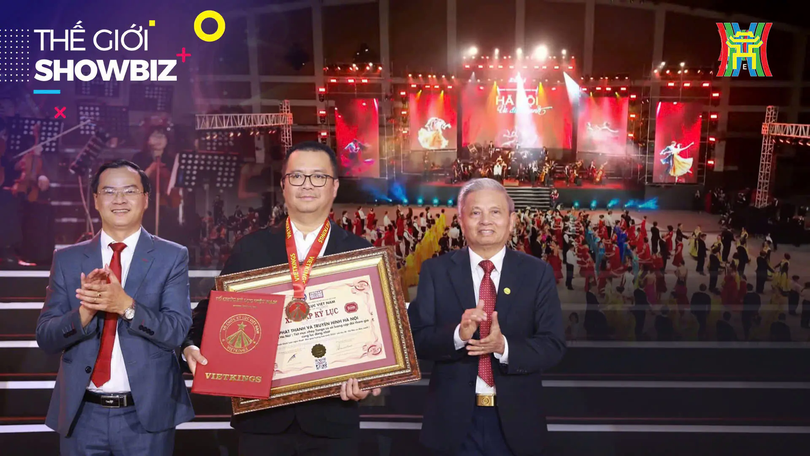 'Bản Giao hưởng hoà bình 2025' được trao Kỷ lục Việt Nam | Thế giới Showbiz | 21/12/2025