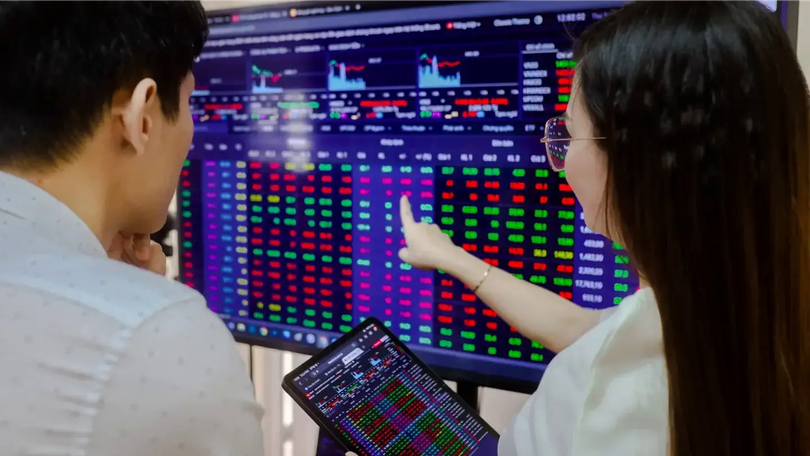 VN-Index tăng mạnh nhờ cổ phiếu Vingroup