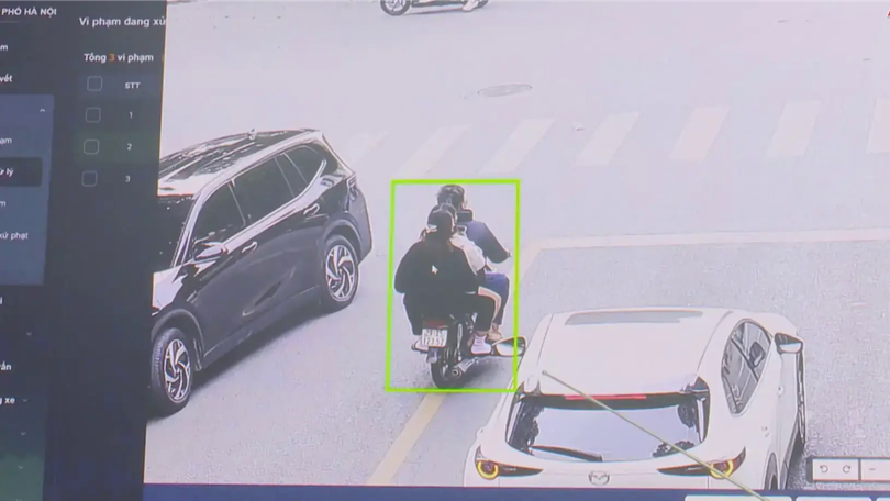 Camera AI phát hiện hơn 1.000 vi phạm TTATGT ở Hà Nội