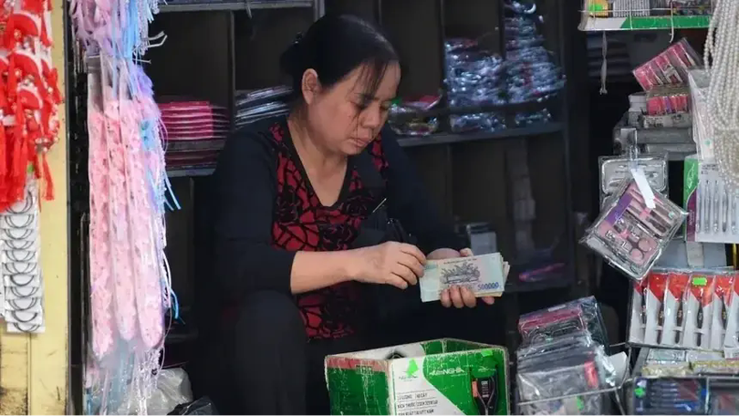 Hộ kinh doanh rà soát hàng tồn trước kê khai thuế