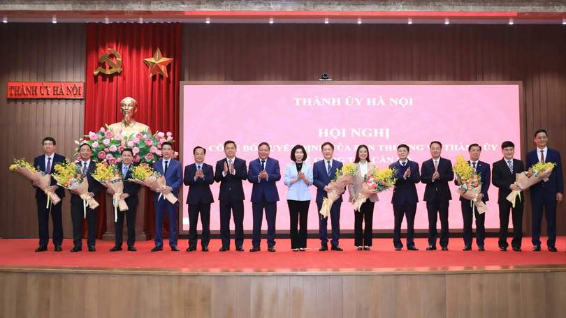 Thành ủy Hà Nội công bố các quyết định công tác cán bộ