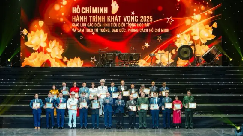Tôn vinh các điển hình tiêu biểu toàn quốc năm 2025