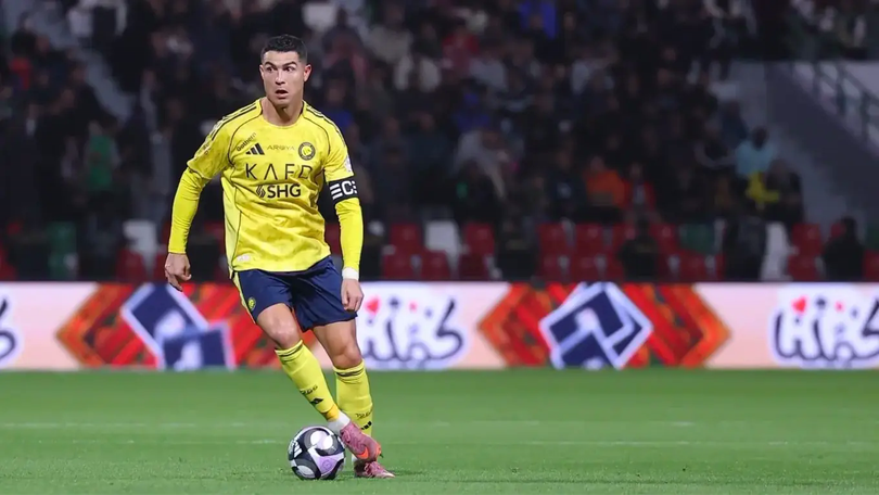 Ronaldo lập công, Al Nassr vẫn đứt mạch toàn thắng