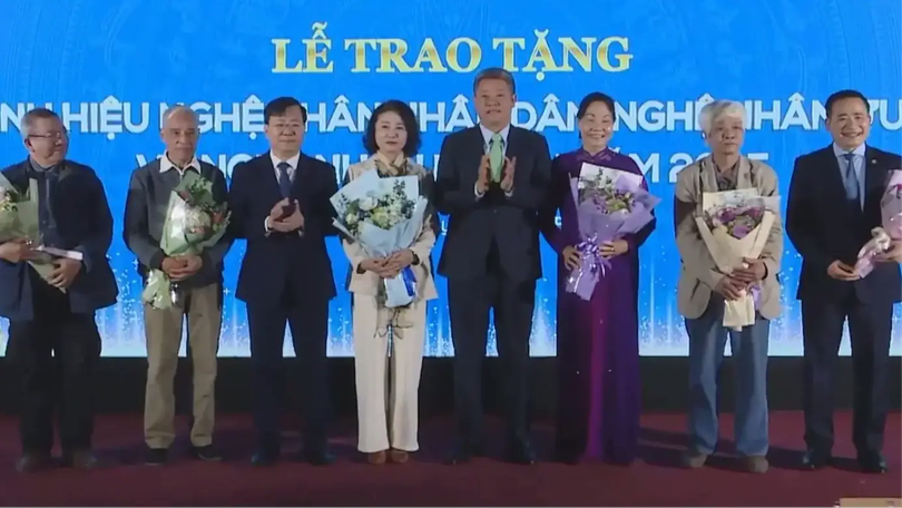 Phong tặng danh hiệu Nghệ nhân Hà Nội cho 64 nghệ nhân