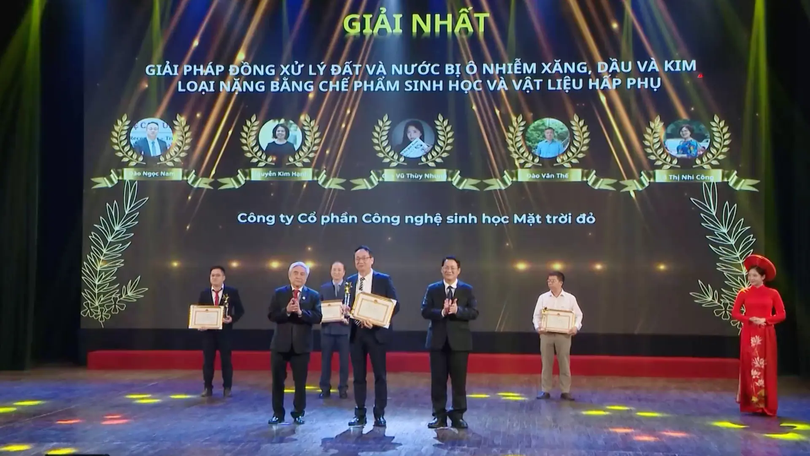 Hà Nội tôn vinh 52 đề tài, giải pháp khoa học