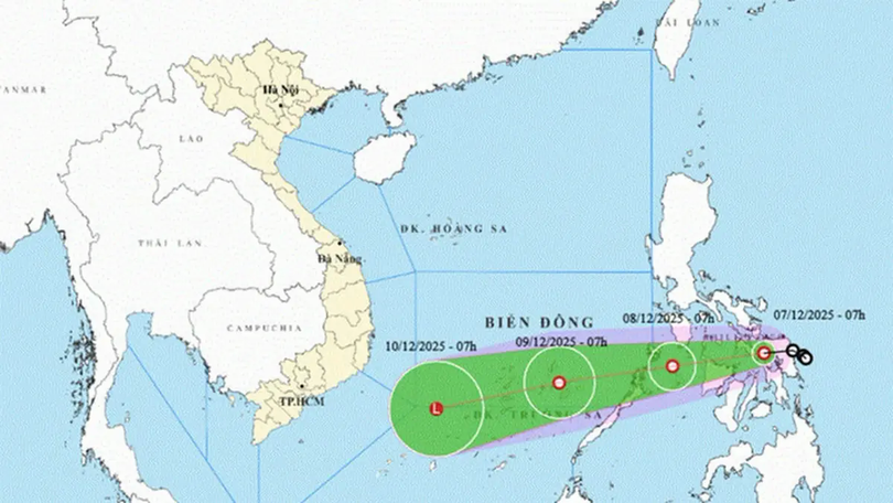 Xuất hiện áp thấp nhiệt đới gần biển Đông