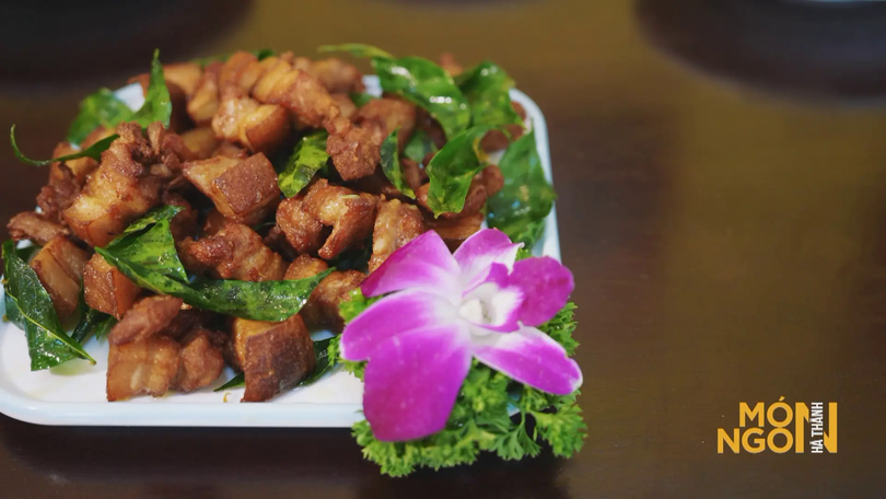 Thịt lợn chao lá mắc mật | Món ngon ở Hà Thành | 06/12/2025