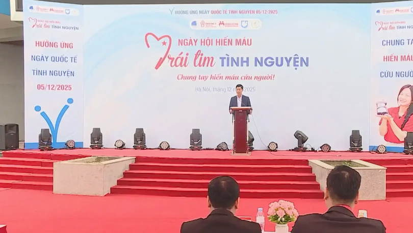 Ngày hội hiến máu 'Trái tim tình nguyện'