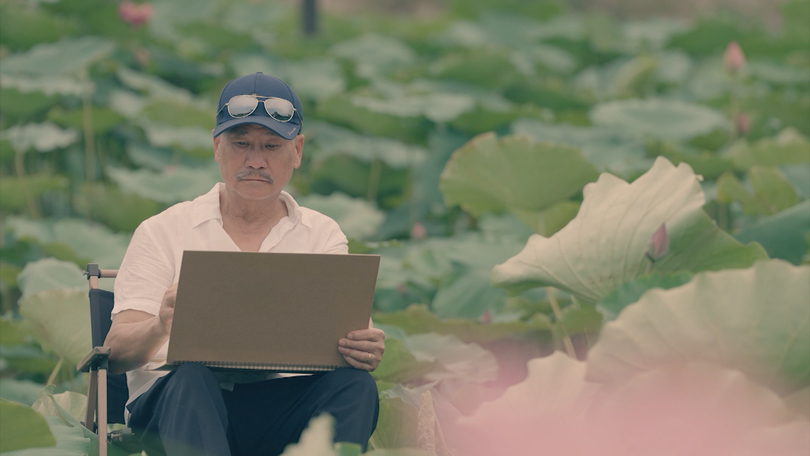 Sen trên giấy Dó
