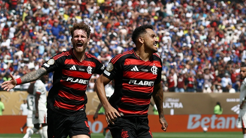 Flamengo gây bất ngờ trong lần đầu góp mặt