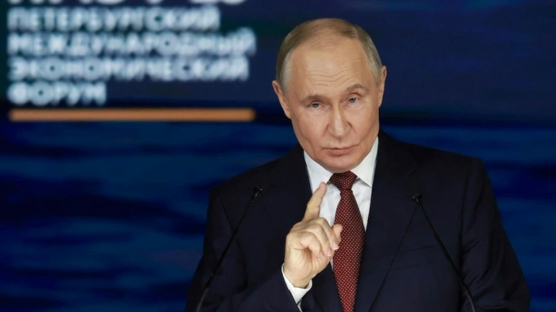 Ông Putin khẳng định kinh tế Nga tăng trưởng vững vàng