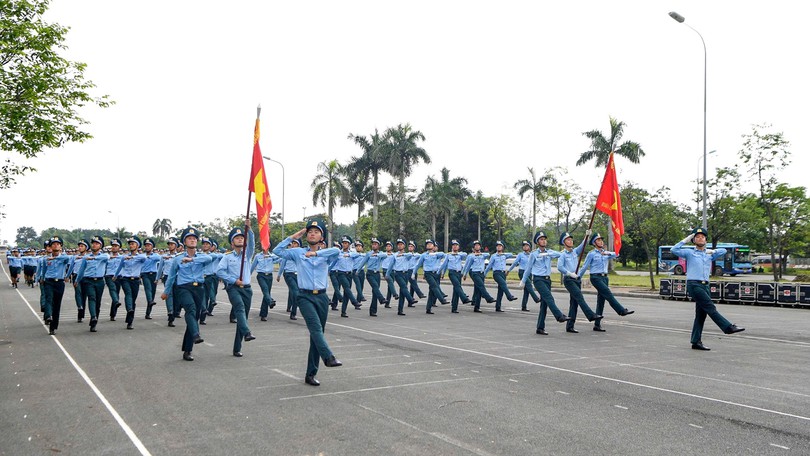 Không khí luyện tập hăng say trên thao trường A80