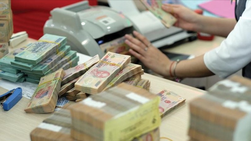 Lãi suất liên ngân hàng giảm sâu về mức đáy 16 tháng