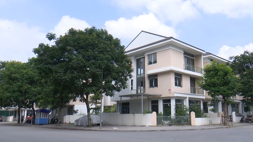 Nhiều biệt thự bỏ hoang ở khu đô thị Dương Nội