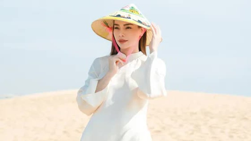 Hồ Ngọc Hà quảng bá quê hương Quảng Bình