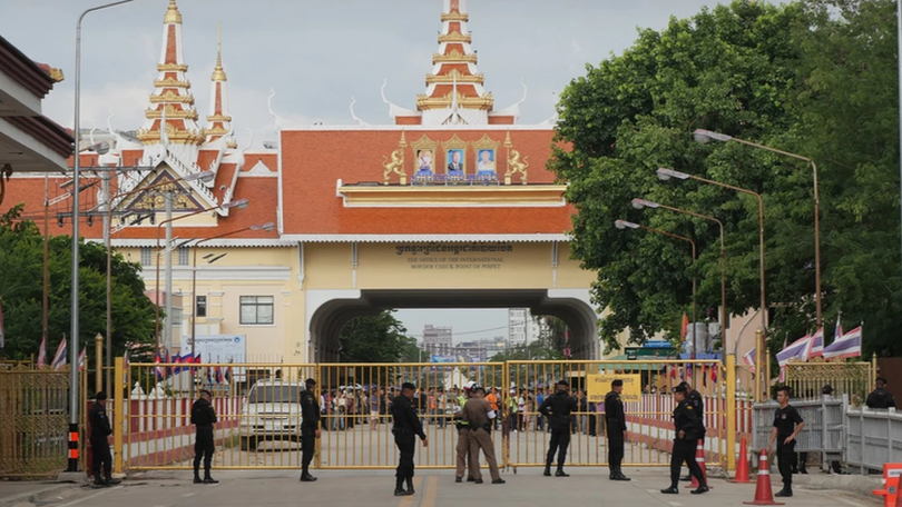 Thái Lan đóng cửa biên giới trên bộ, trên biển với Campuchia