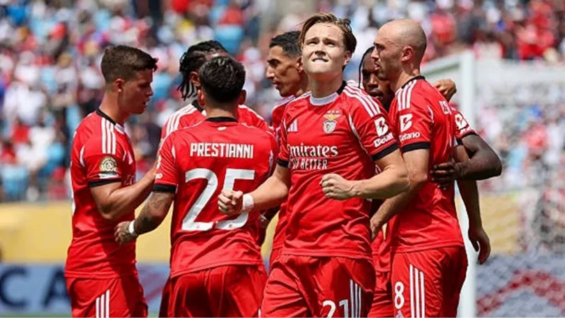 Bayern Munich để mất ngôi đầu bảng C FIFA Club World Cup