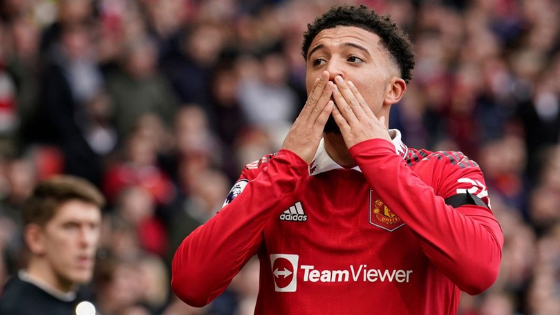 HLV Jose Mourinho muốn chiêu mộ Jadon Sancho