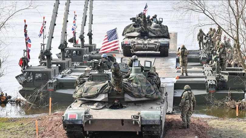 NATO cam kết tăng chi tiêu quốc phòng