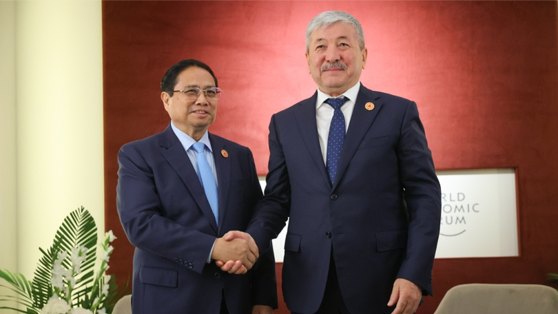 Thủ tướng Phạm Minh Chính gặp Thủ tướng Kyrgyzstan
