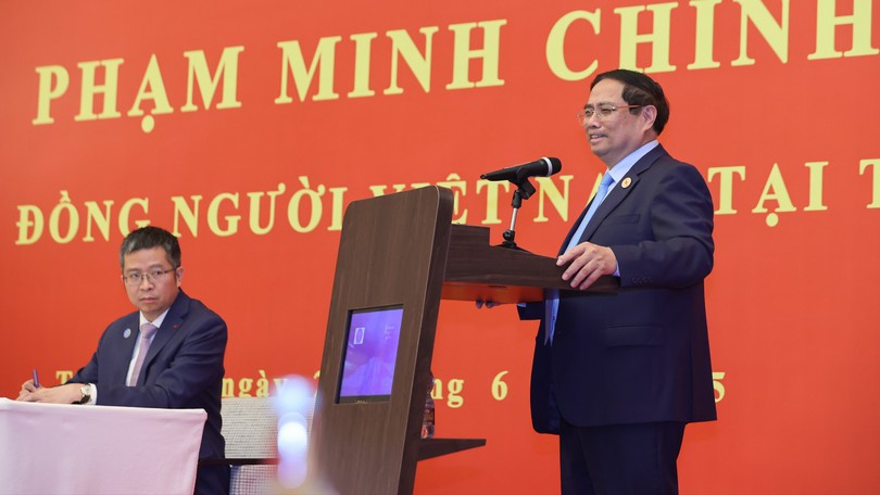 Thủ tướng gặp gỡ cộng đồng người Việt Nam tại Trung Quốc